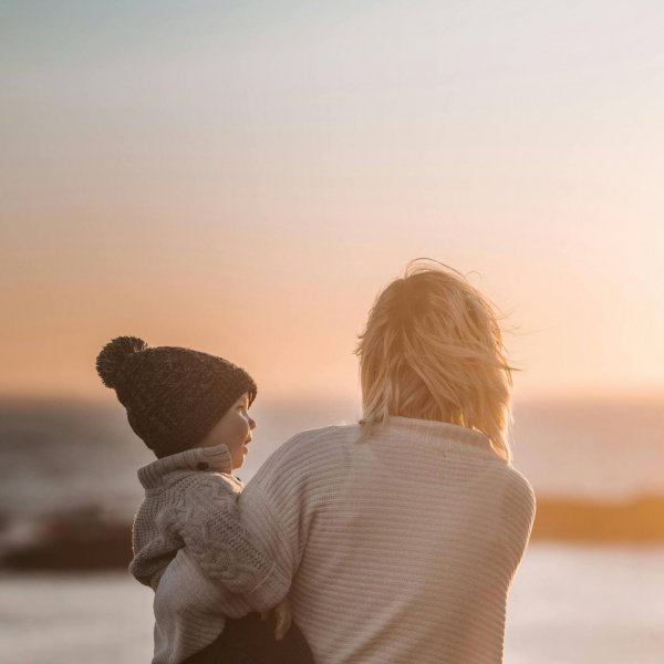 pexels-taryn-elliott-3889806